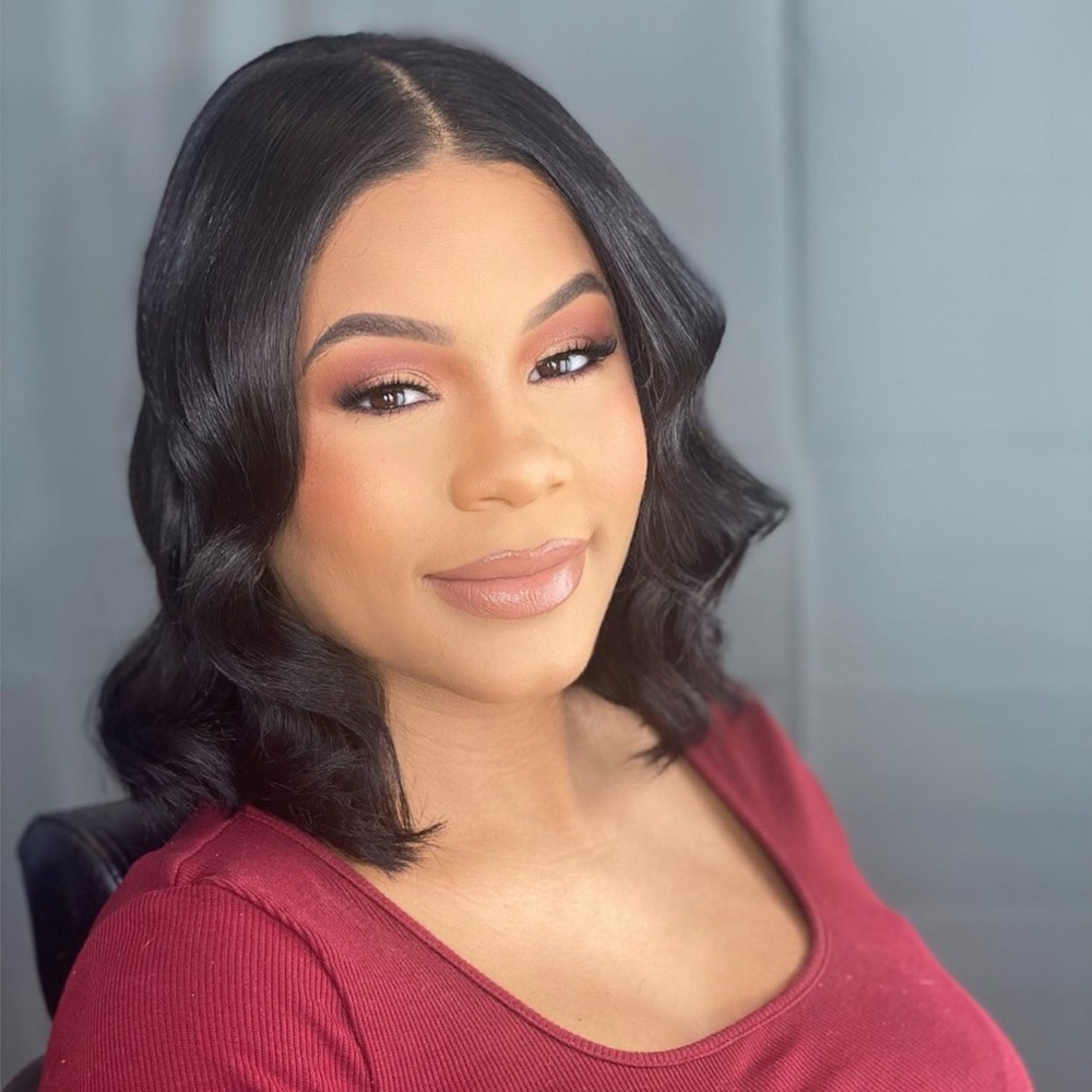 Meet your Posher, Clarisa